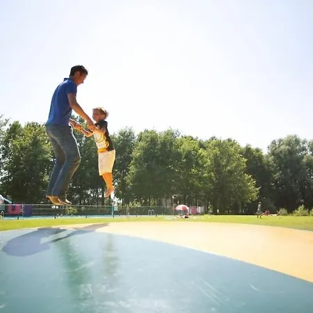 펜션 Vrijstaande Recreatiebungalow Met Slaapvide *