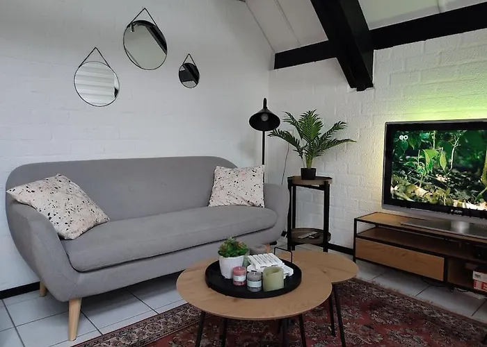 بيت للعطل Vrijstaande Recreatiebungalow Met Slaapvide *