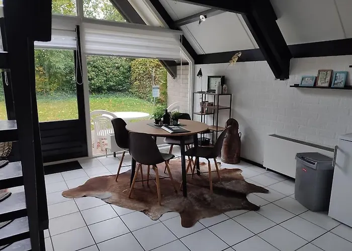 بيت للعطل Vrijstaande Recreatiebungalow Met Slaapvide
