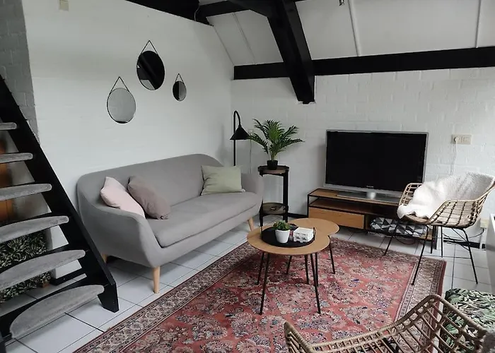 Vrijstaande Recreatiebungalow Met Slaapvide Posterholt