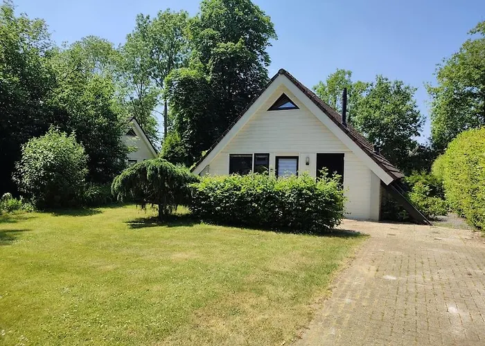 بيت للعطل Vrijstaande Recreatiebungalow Met Slaapvide *